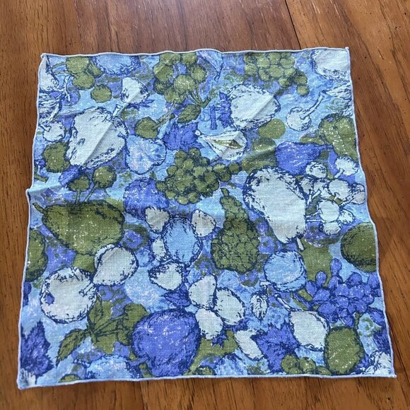 Vtg Blue Floral Hand rolled Napkins 7 Set Handkerchief Cottagecore Dainty - Picture 6 of 7